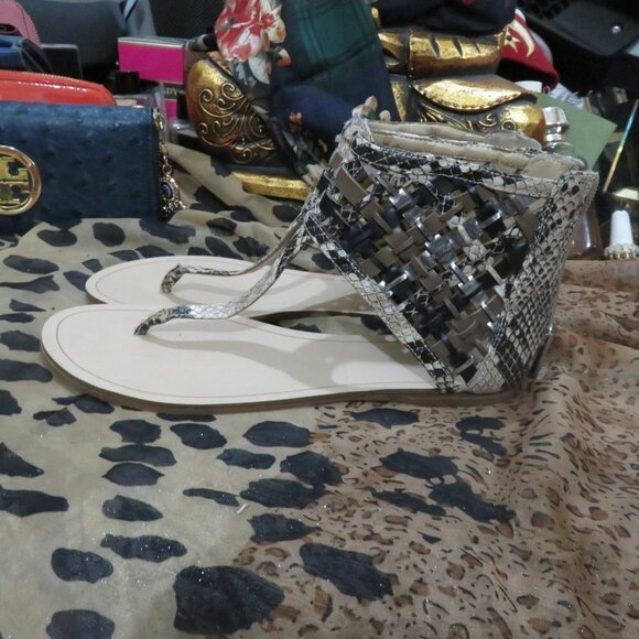 BCBG Generation Ginger Sequined Ankle  Cuff Back Zip T-Strap Sandal Size 6.5 - Picture 1 of 12